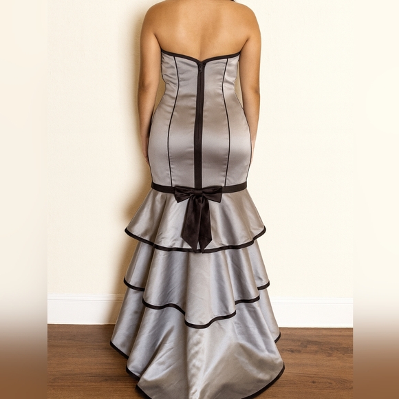 Wedding or Prom Dress Size 2 - Picture 3 of 15